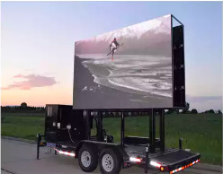 P10 High Brightness Outdoor Truck Walking Led Billboard Dengan GPS