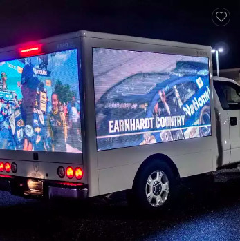 Multi Fungsional Van Outdoor Mobile Billboard Kendaraan LED Untuk Periklanan